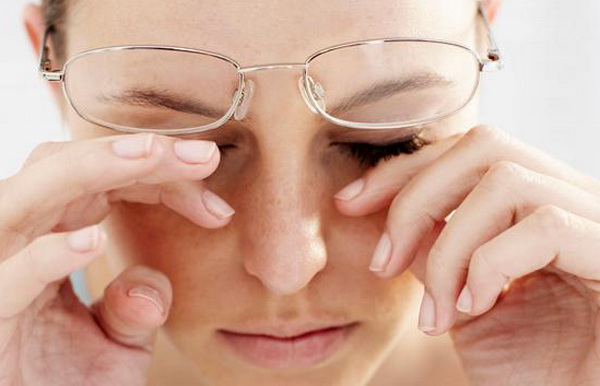 причины заболевания синдром сухого глаза
